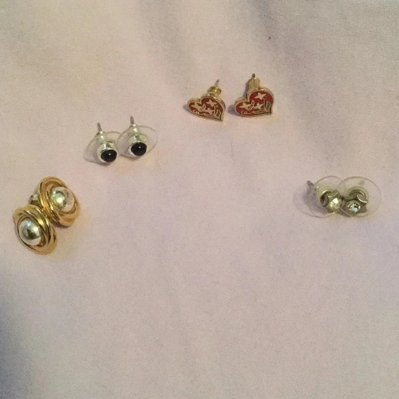 Set of 4‎ pairs of earrings - Picture 1 of 5